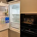 Six Stars 1br Modern 6 Mins To Centre
