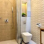 Six Stars 1br Modern 6 Mins To Centre * Φιλιππούπολη