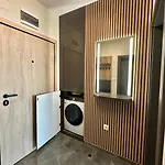 Six Stars 1br Modern 6 Mins To Centre Apartamento