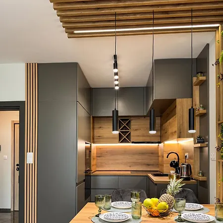 Six Stars 1br Modern 6 Mins To Centre Apartment *