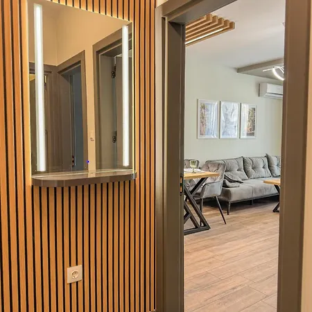 Six Stars 1br Modern 6 Mins To Centre Plovdiv