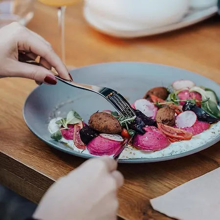 Six Stars 1br Modern 6 Mins To Centre Plovdiv