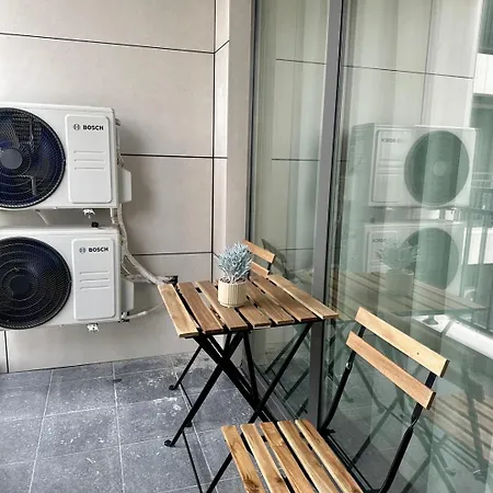 アパート Six Stars Premium Apartment 6 Mins To Centre Ultra Fast Wifi プロヴディフ